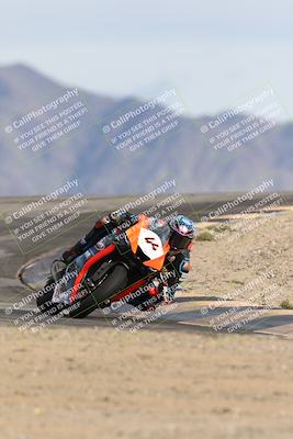 media/Nov-16-2025-Race Pace (Sun) [[8c5fa54630]]/Non Verified Riders (1st 20 Minutes)/6-Turn 12 (2pm)/